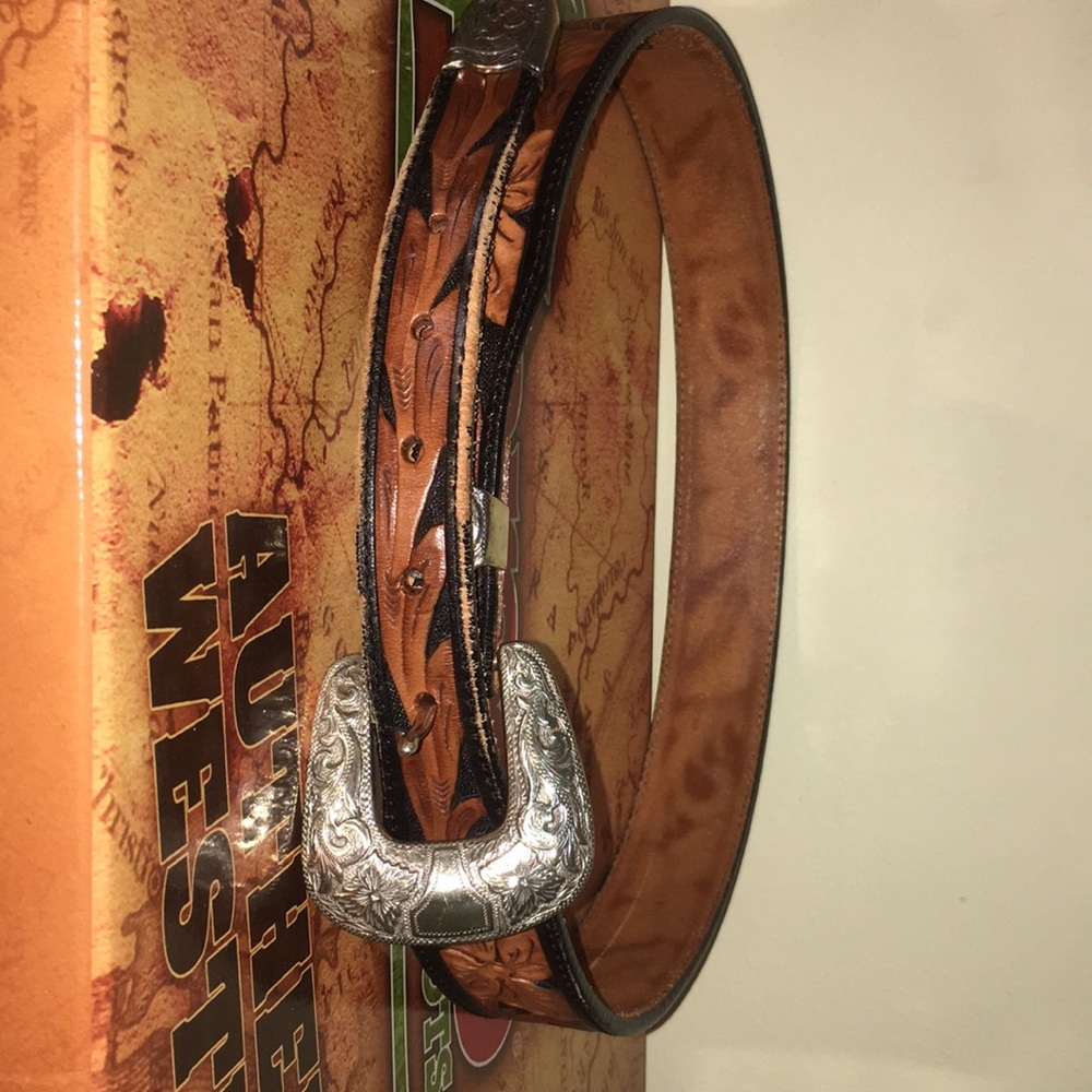 Hand tooled cowgirl belt